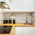 Cozy Apartment - Champs Elysees - Wagram